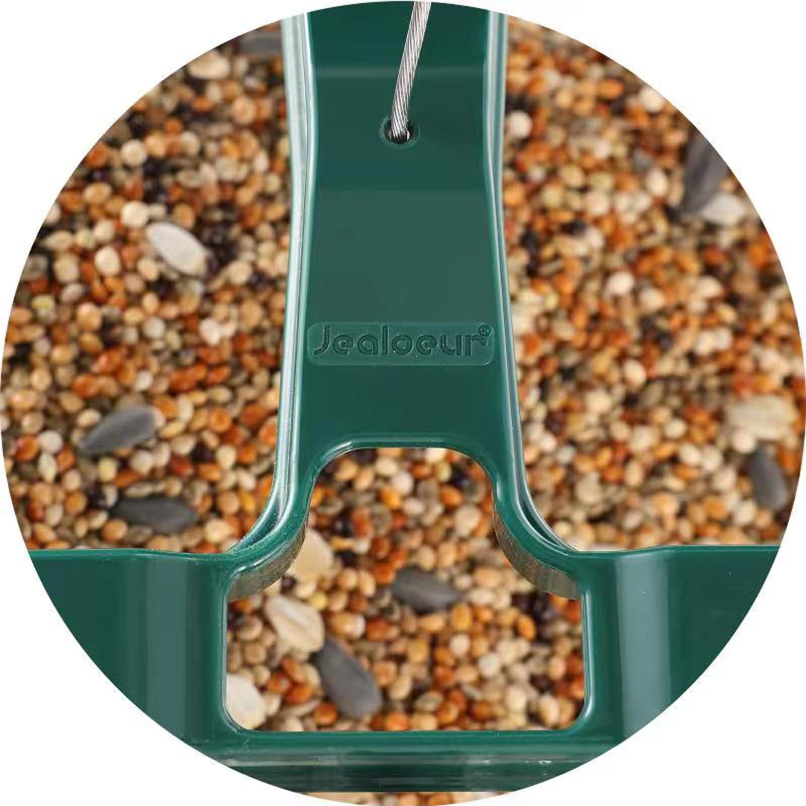 Jealoeur seed tray design makes refilling easy.