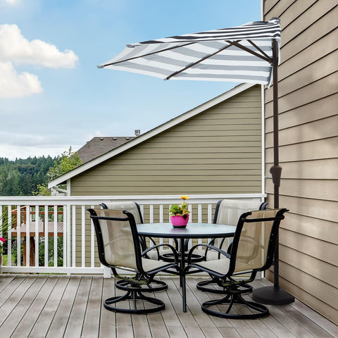 JEAREY UV-protective fabric shields you from sun exposure.