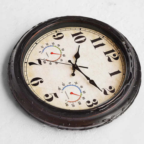 JENLYSTIME thermometer-hygrometer display for real-time indoor-outdoor climate awareness.