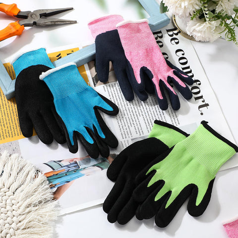 Jeyiour outdoor-safe gloves for kids, easy to pack for trips