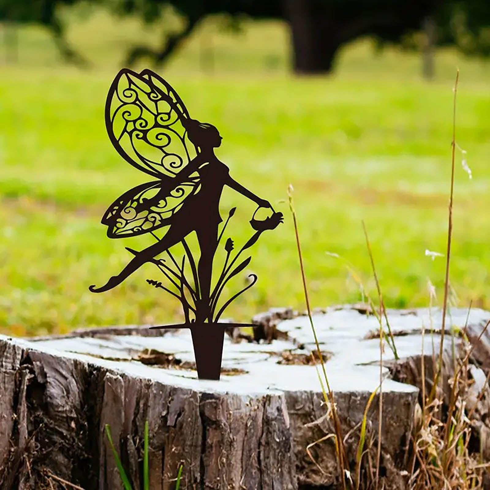 JGZTJXNK garden-lawn display adds color and whimsy to outdoor spaces.