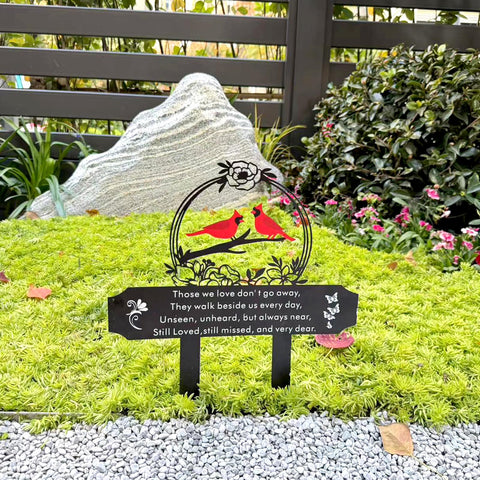 Jiasku Cardinals Memorial Marker patio display offers outdoor remembrance anytime.