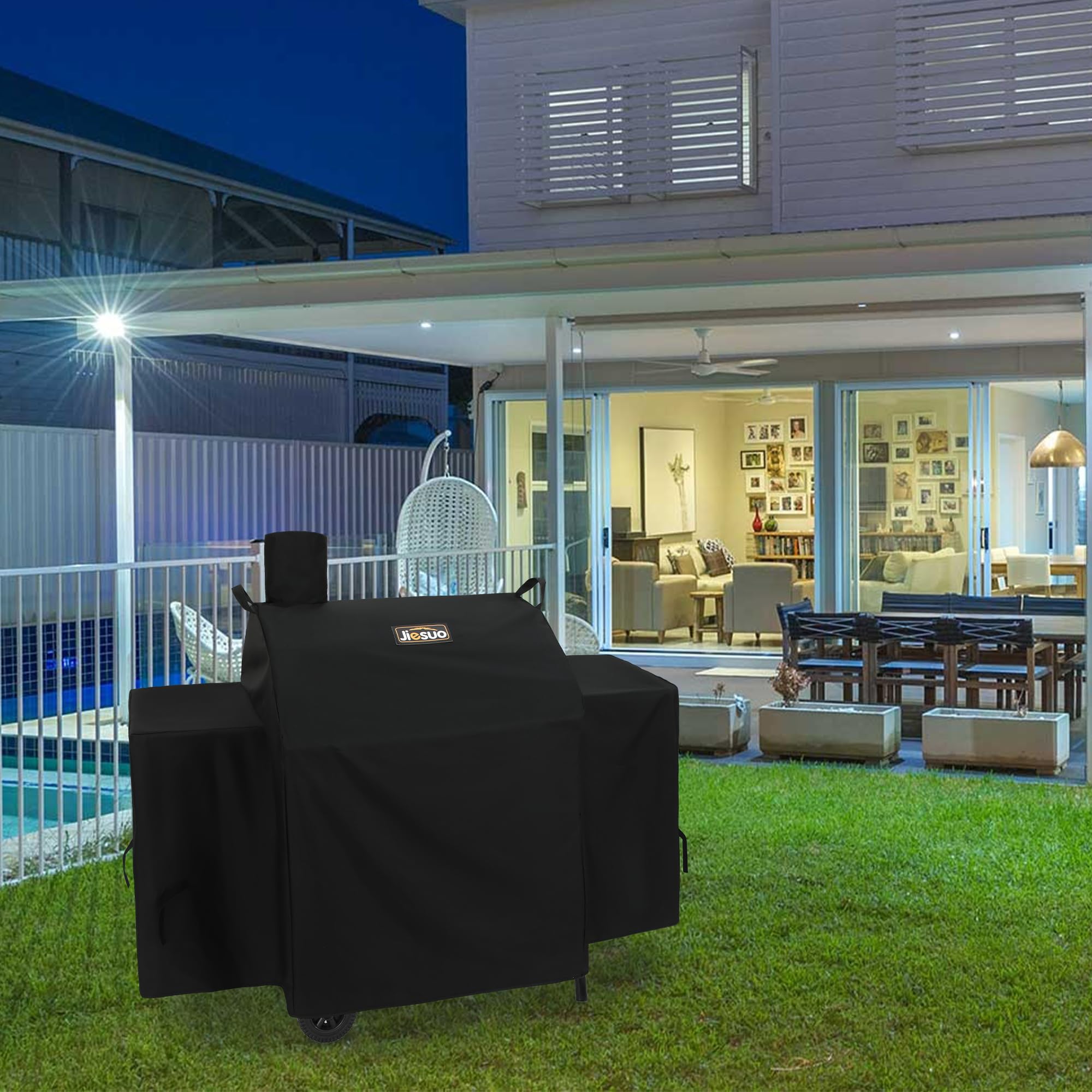 JIESUO cover is easy to clean with a hose after weekend cookouts.