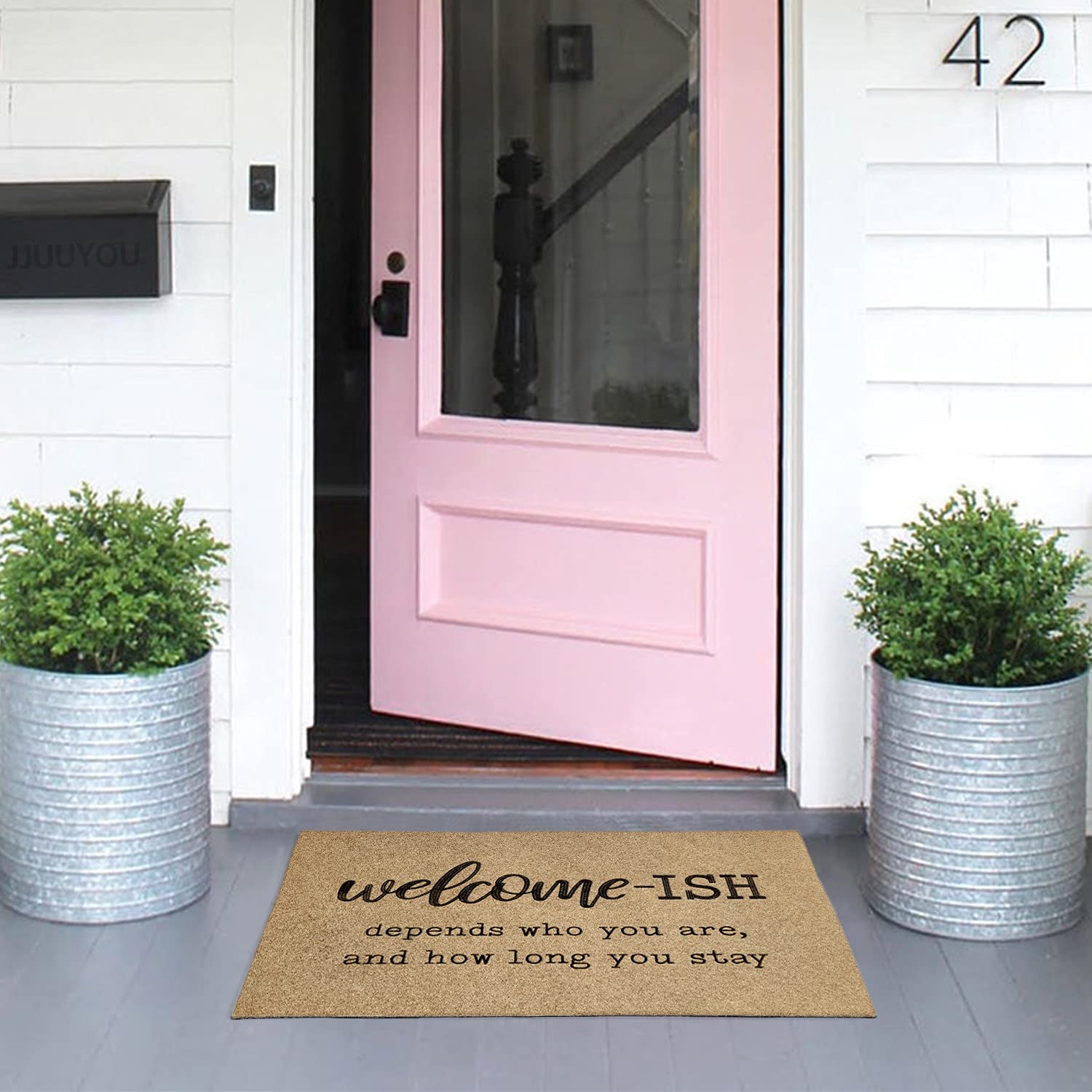 JJUUYOU embroidered pattern adds friendly curb appeal to any entryway