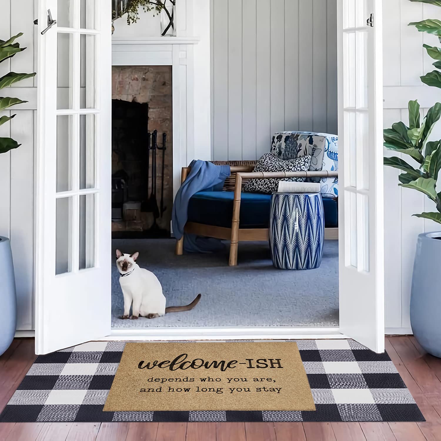 JJUUYOU low-profile design fits under doors without obstruction
