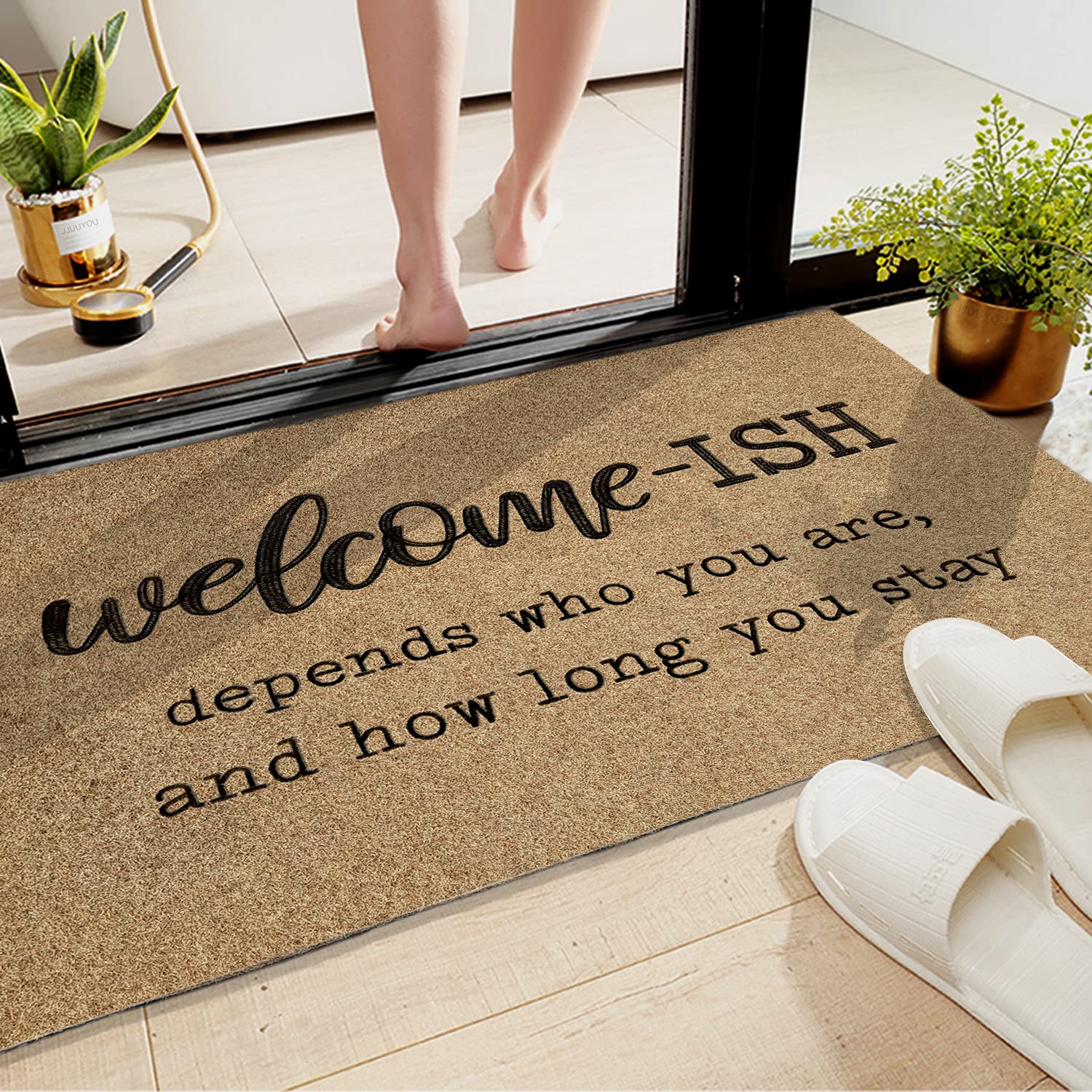 JJUUYOU weather-resistant mat ideal for porch, patio, or laundry area