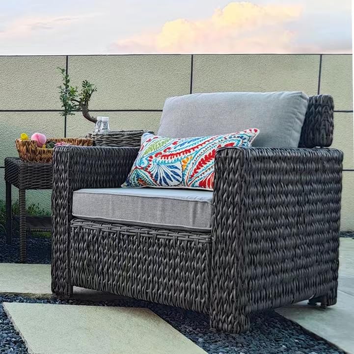 JMGBird indoor-outdoor paisley decor complements modern and traditional spaces