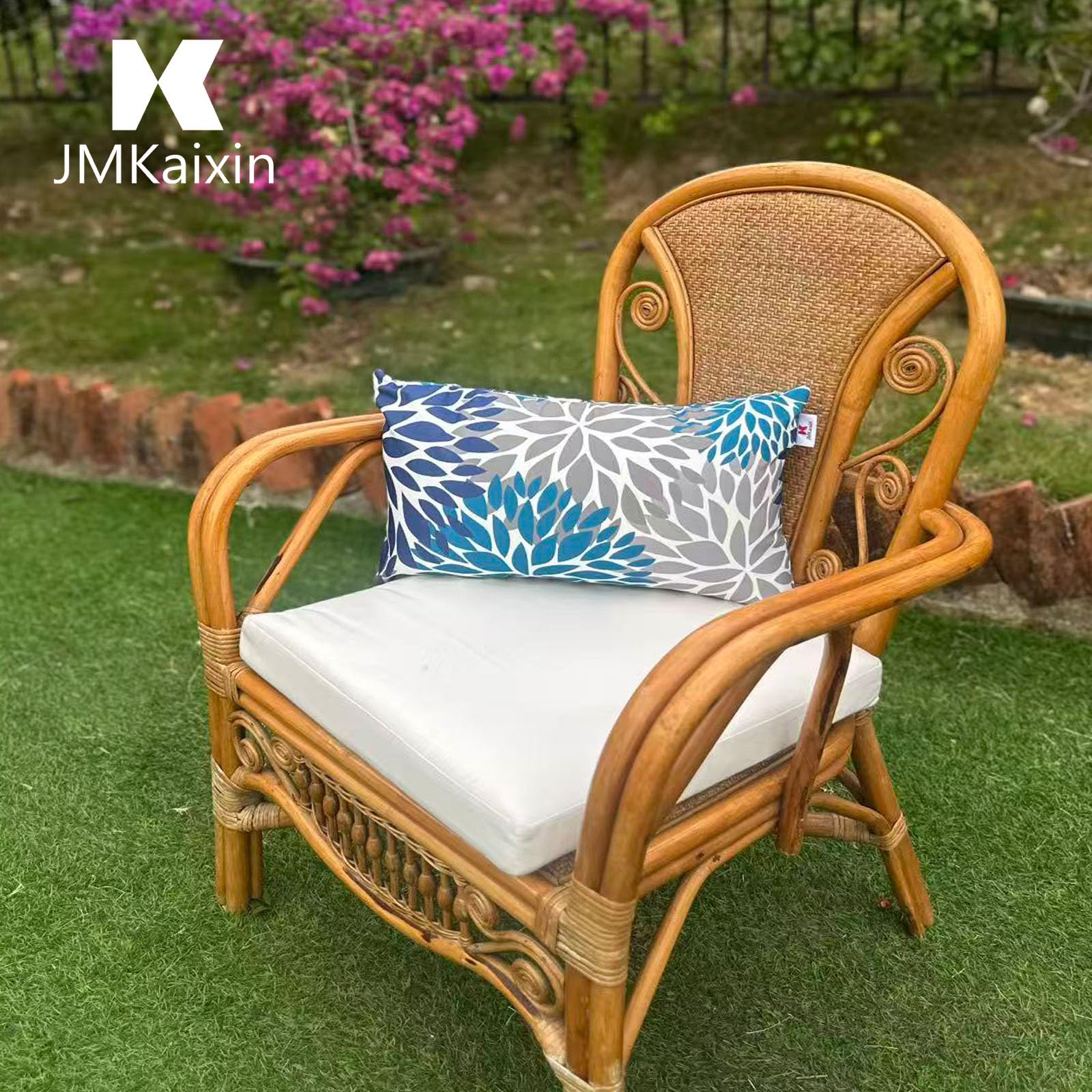 JMKaixin retro style cushion adds character to any patio or terrace.