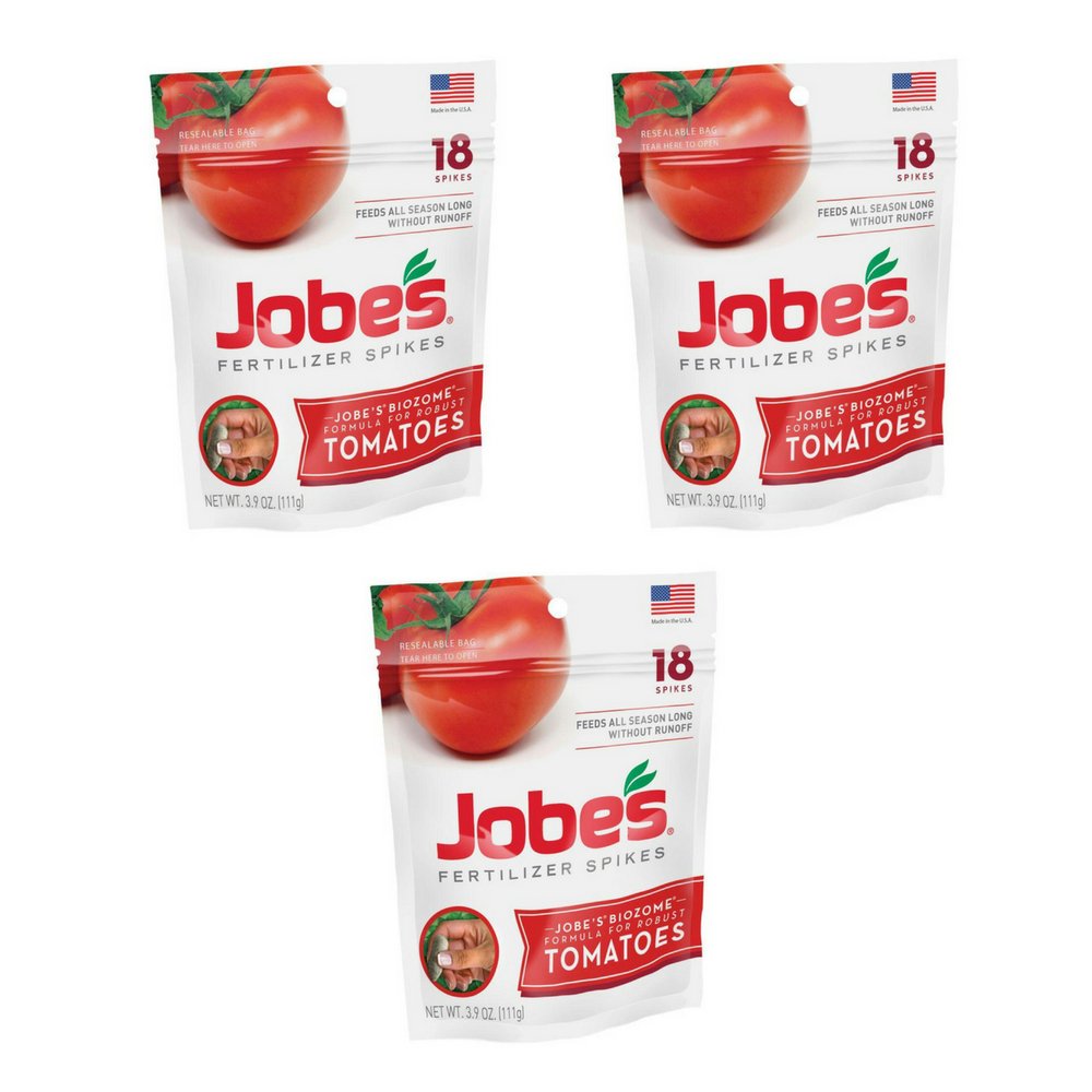 Jobe's Organics Tomato Fertilizer Spikes in a waterproof pouch promote steady root feeding.