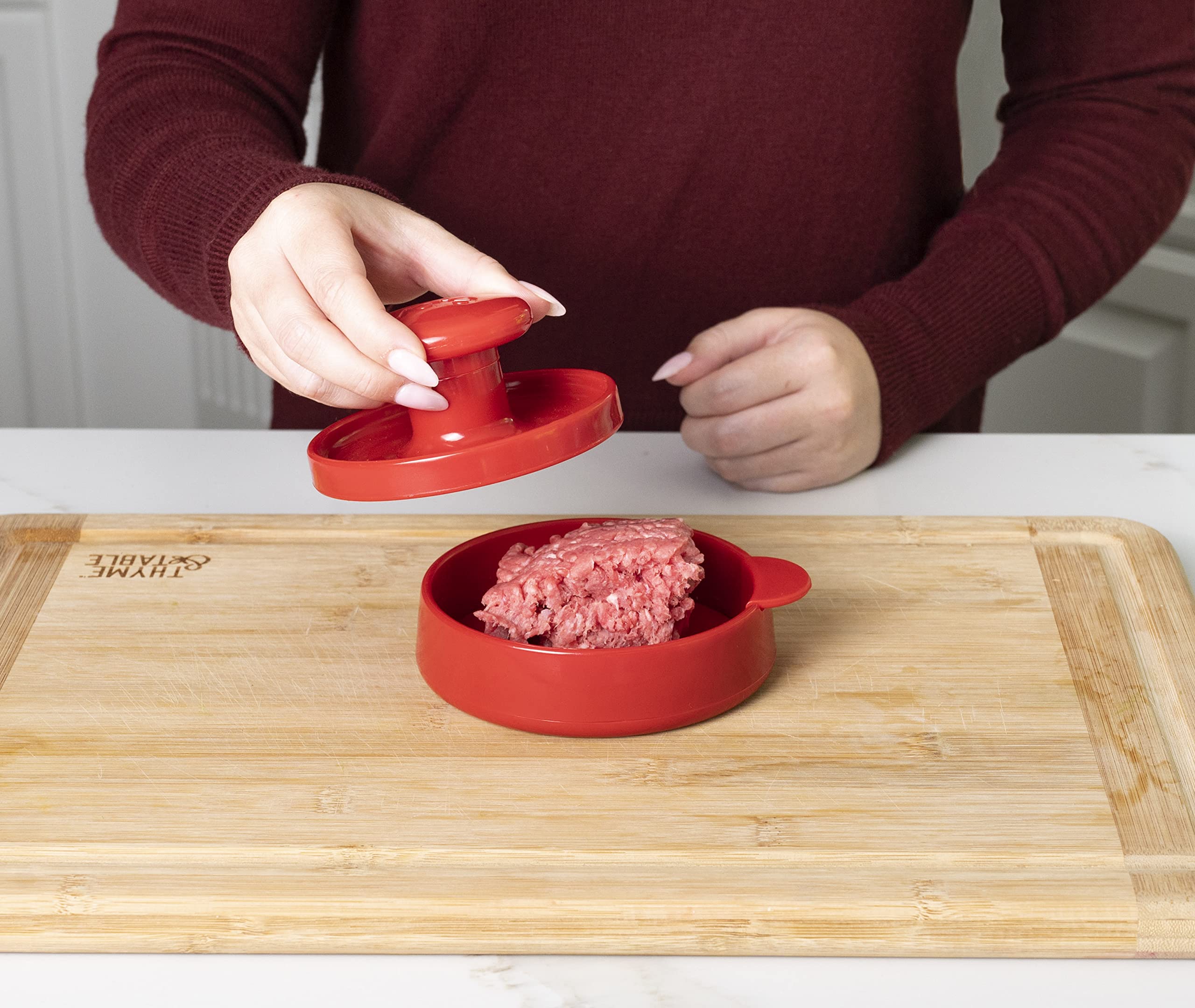 Joie burger press uses BPA-free LFGB-approved materials for safe kitchen use.