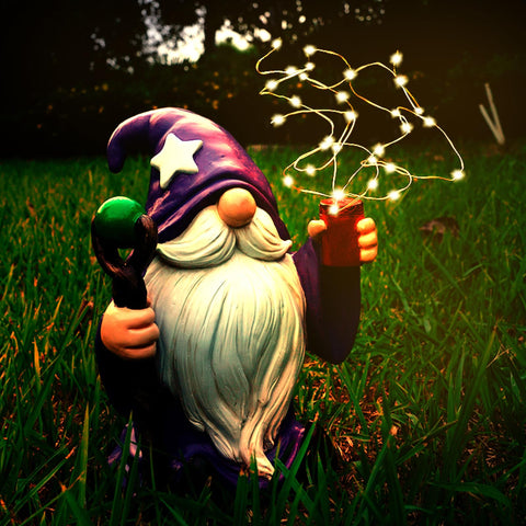 Joint Honglin resin gnome garden light brightens outdoor nights