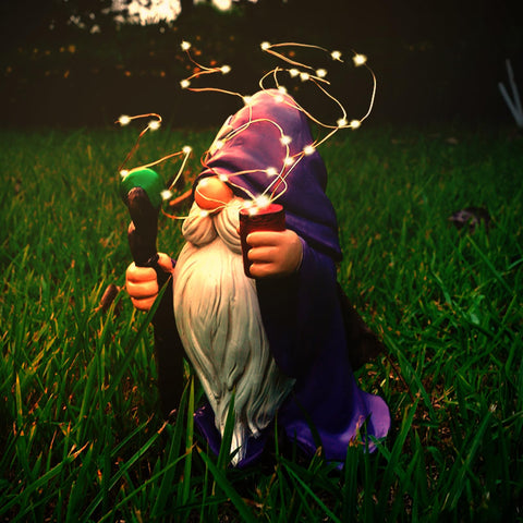 Joint Honglin water resistant gnome statue for outdoor use