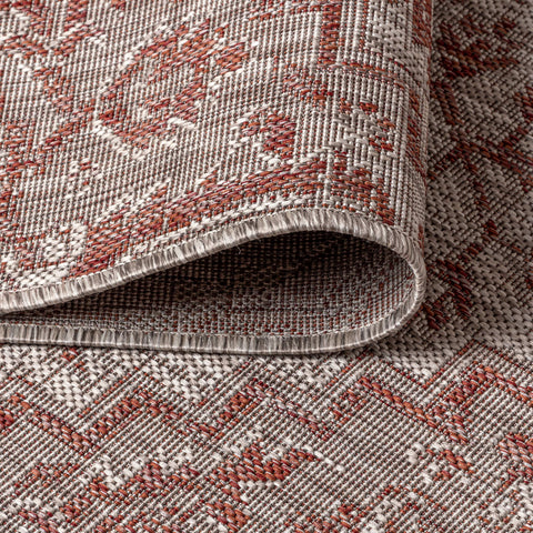 JONATHAN Y Boho Medallion uses flatweave polypropylene for durable everyday wear.