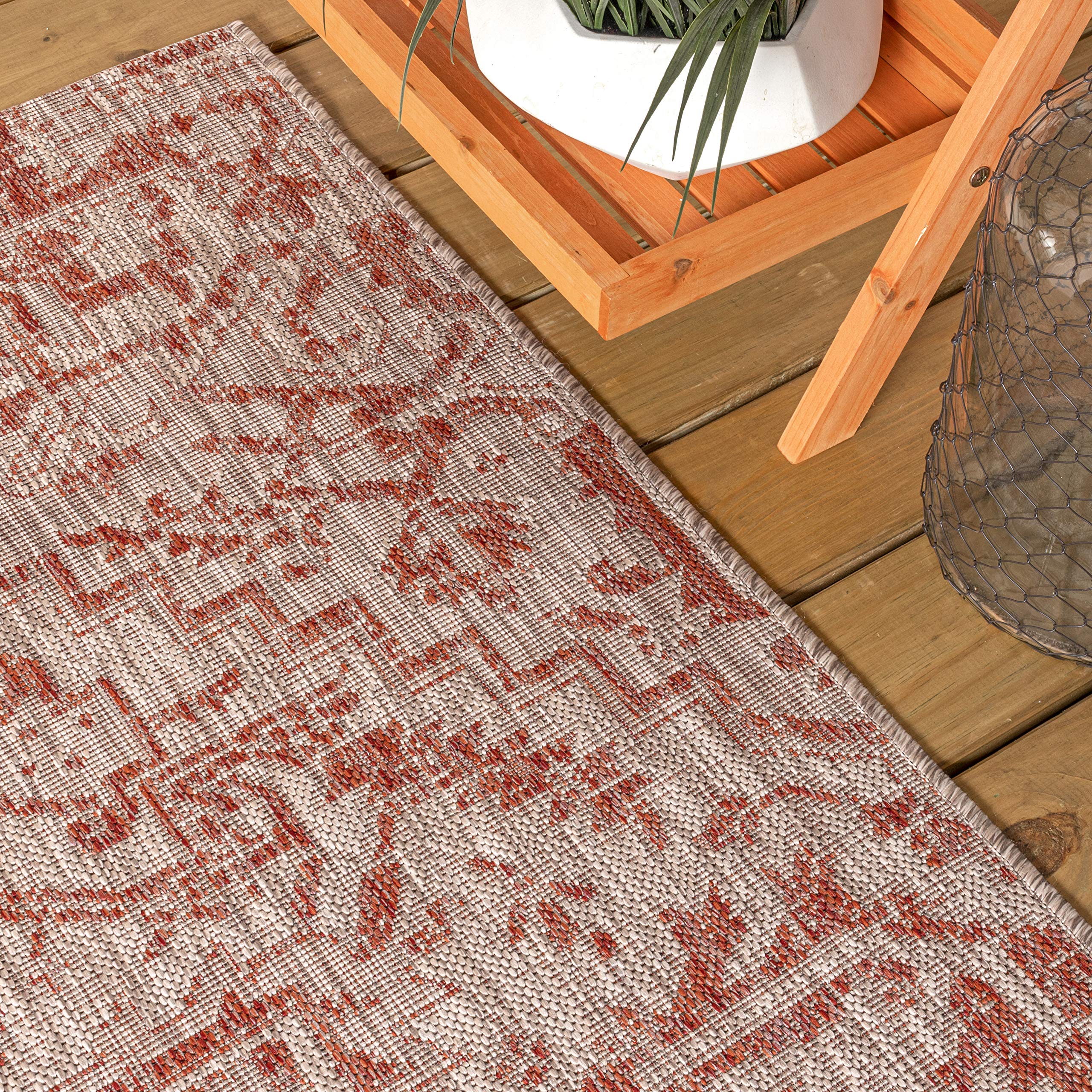 JONATHAN Y Boho Medallion stands up to high-traffic areas with low-pile comfort.