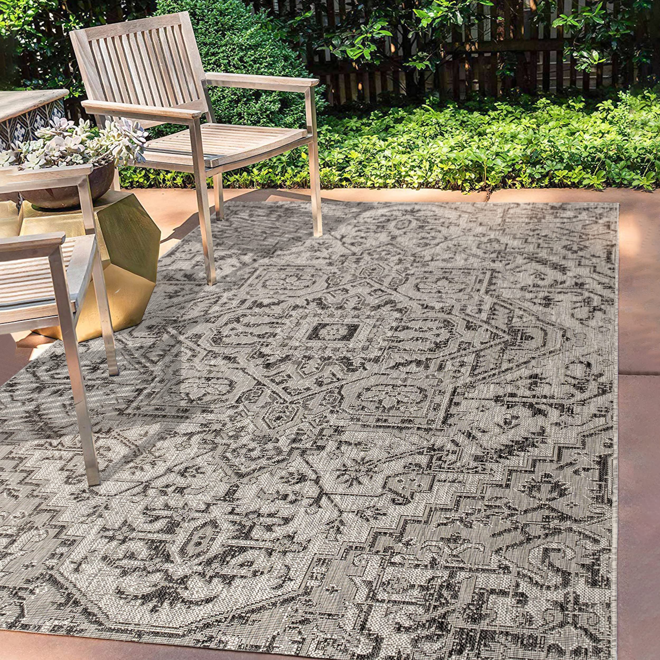 Jonathan Y pet-friendly low-pile rug resists dirt and spills.