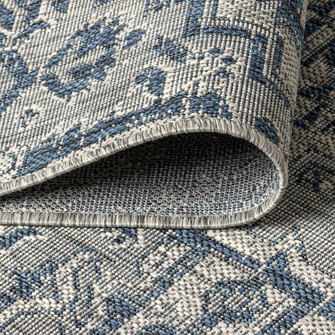 Jonathan Y pet-friendly, low-pile design resists dirt in busy areas