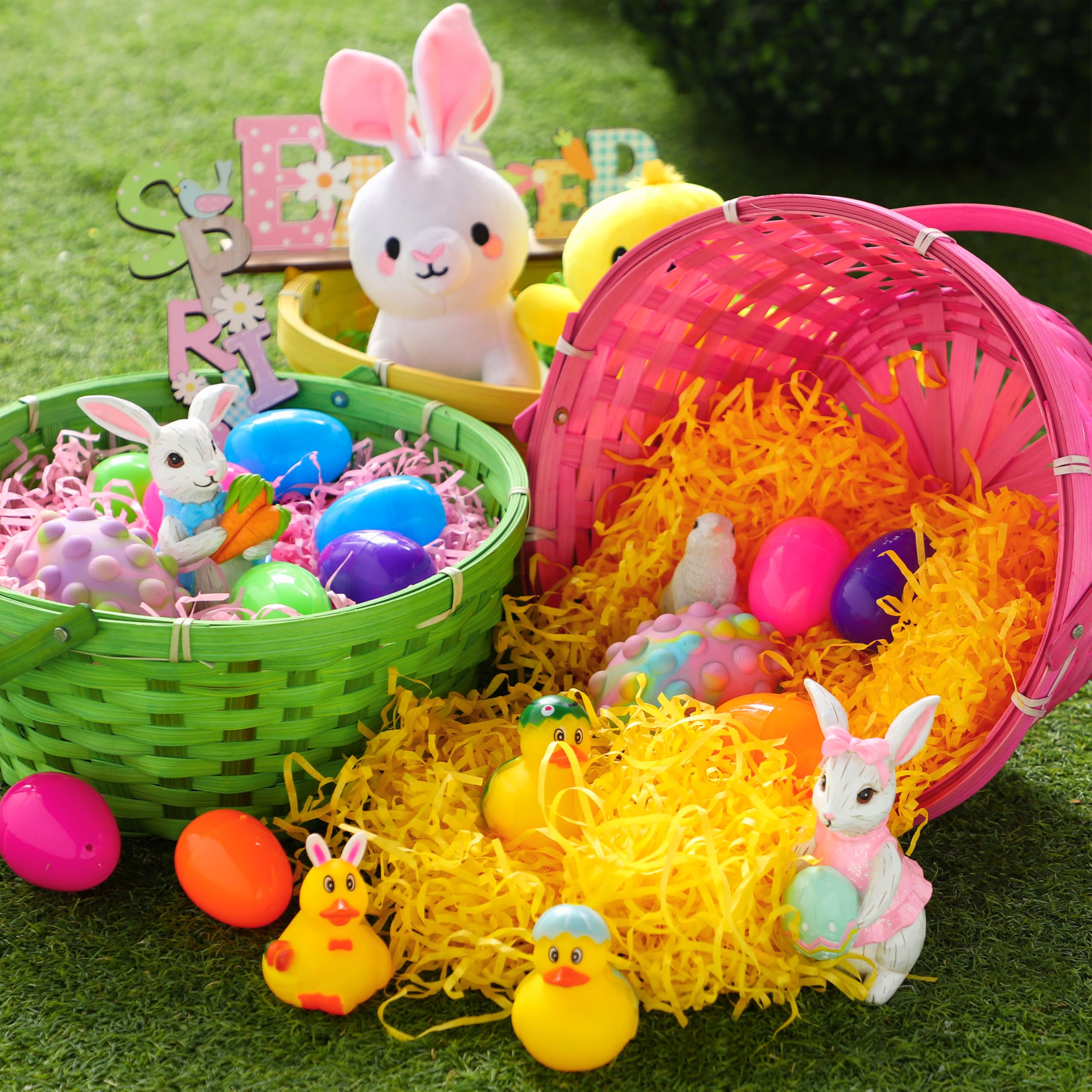 JOYIN Easter party setup with baskets and grass shreds