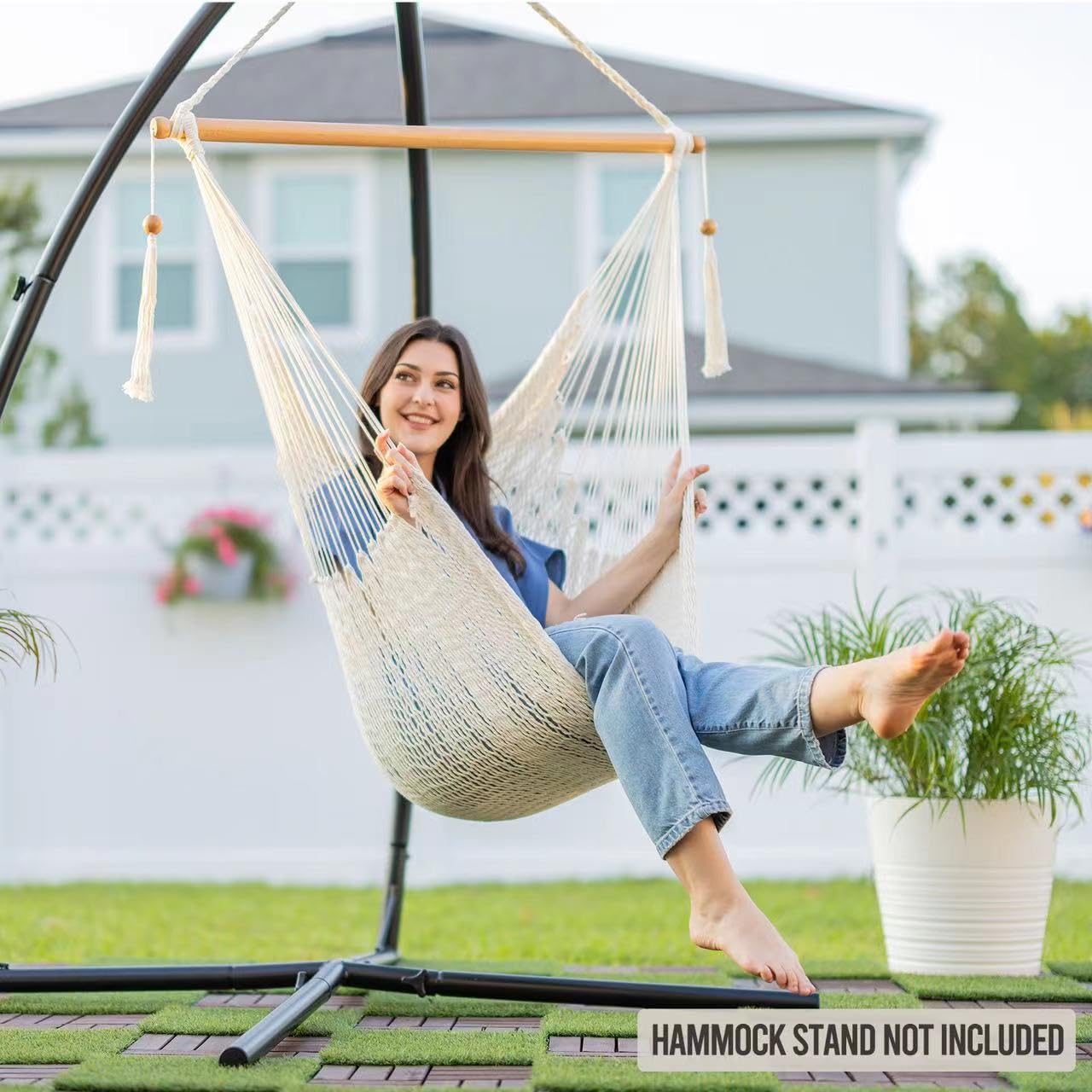 JoyView brown rope hammock chair suitable for garden or balcony.