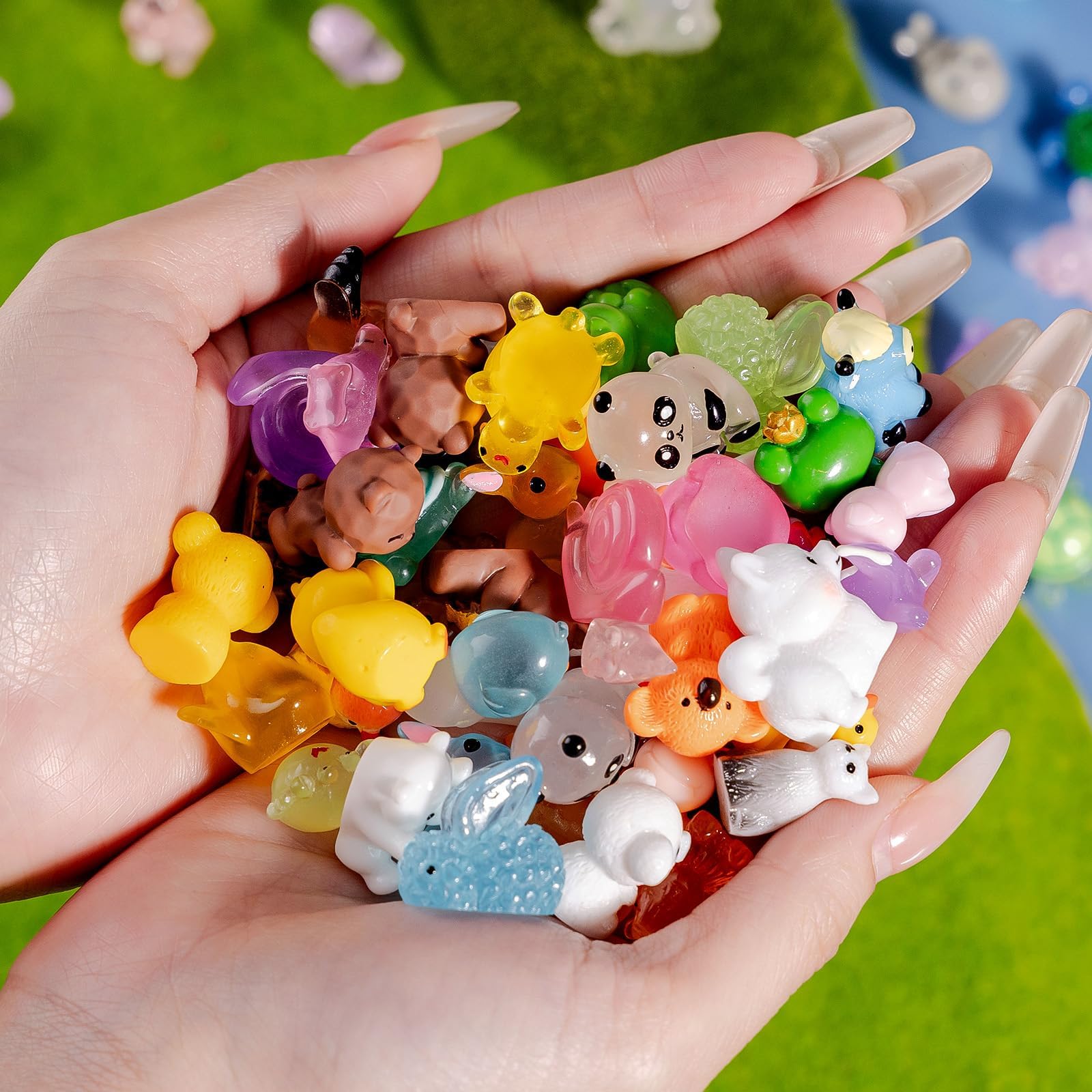 Jrootouh chicken figurine miniature enhances dollhouse kitchens and shelves.