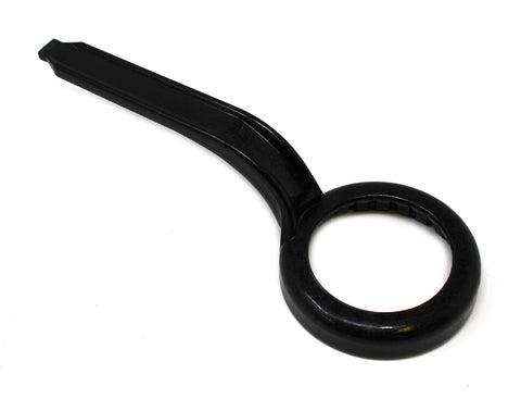 JSP Manufacturing wrench demonstrates compatibility with 70mm Rieke caps.