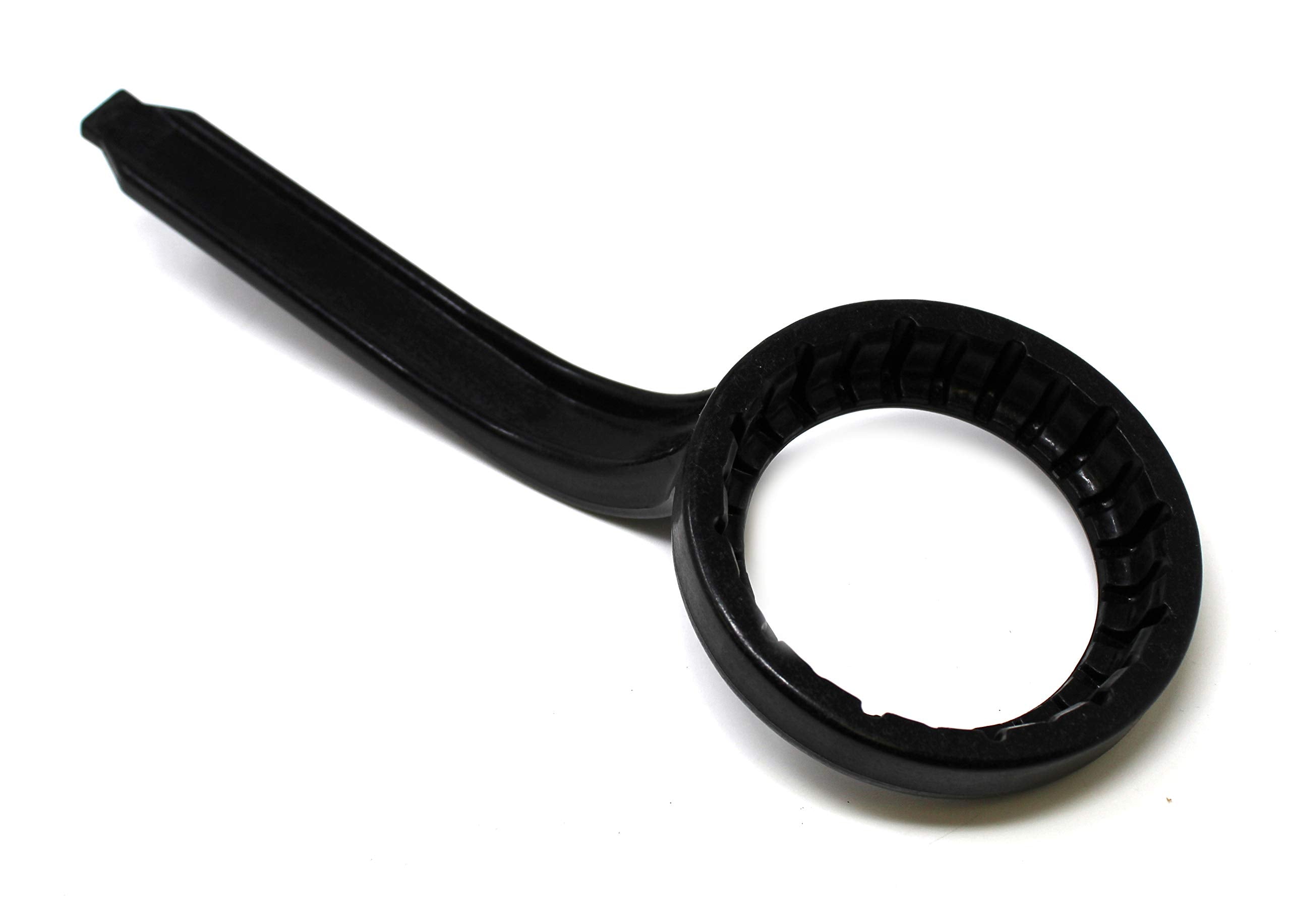 JSP Manufacturing seal-break action highlights easy opening.