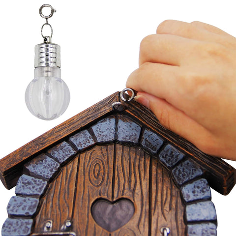 Back-keyhole design helps mount the doors easily to trees.