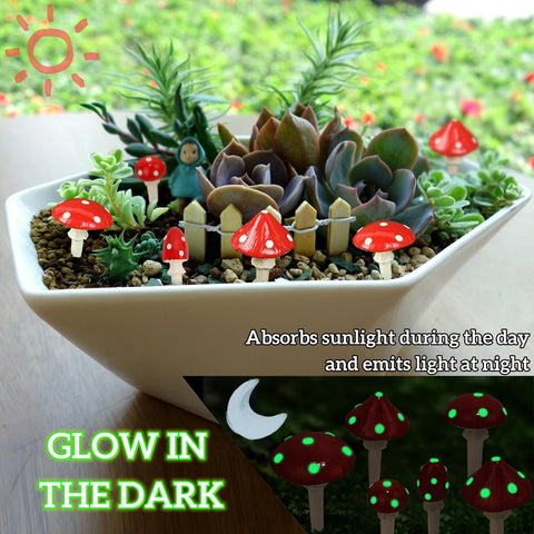 Juegoal miniature mushrooms in a pot provide versatile décor for planters