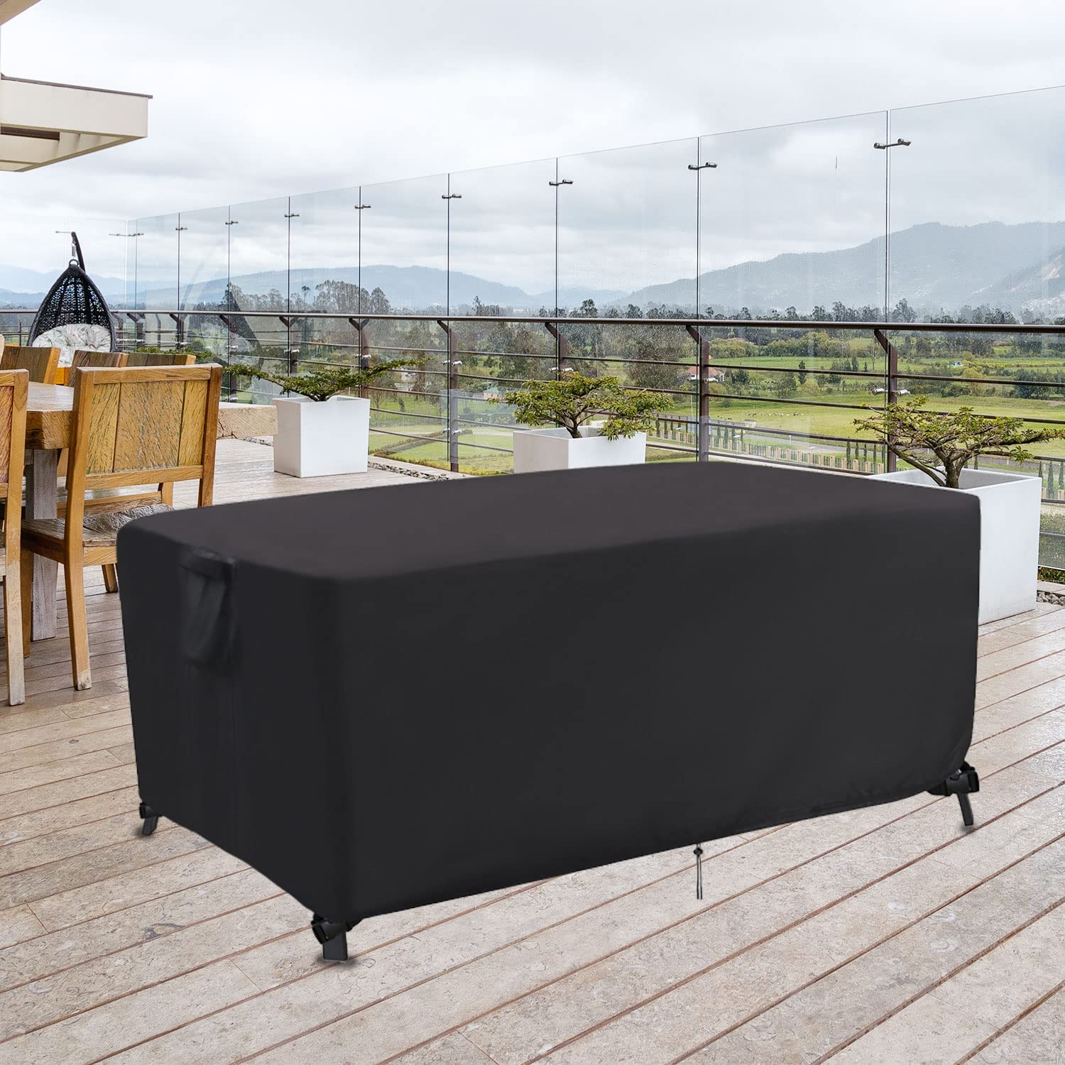 Jungda all season protection shields from rain, sun, dust and snow.