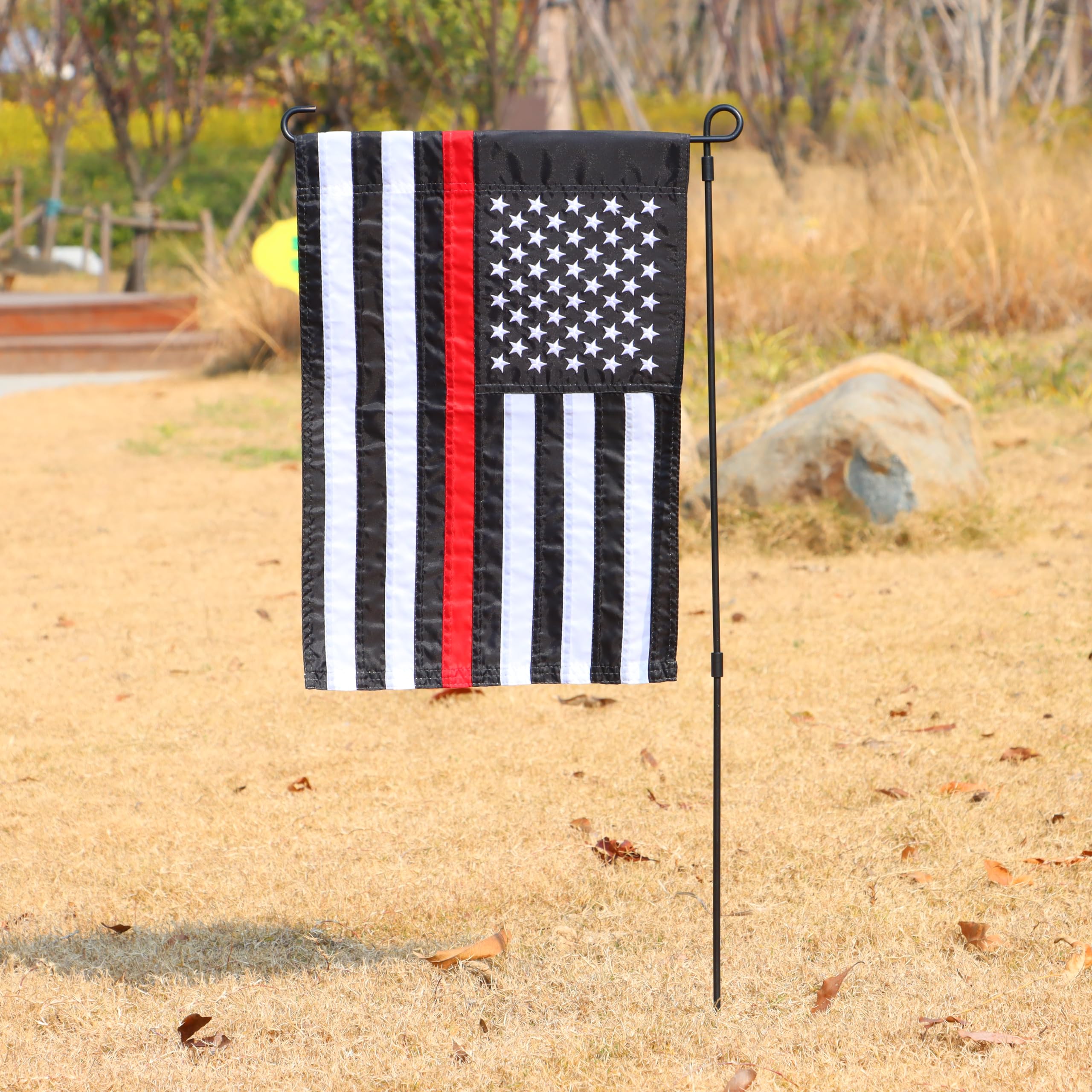 JUSHEN quick-drying nylon flag ideal for outdoor setups.