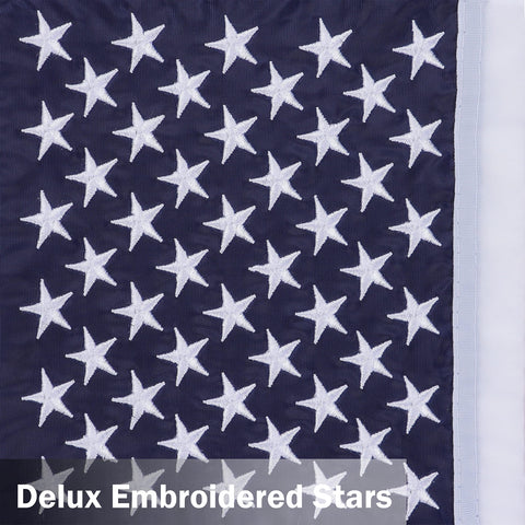 JUSHEN two-pack patriotic garden flags ready for outdoor use.