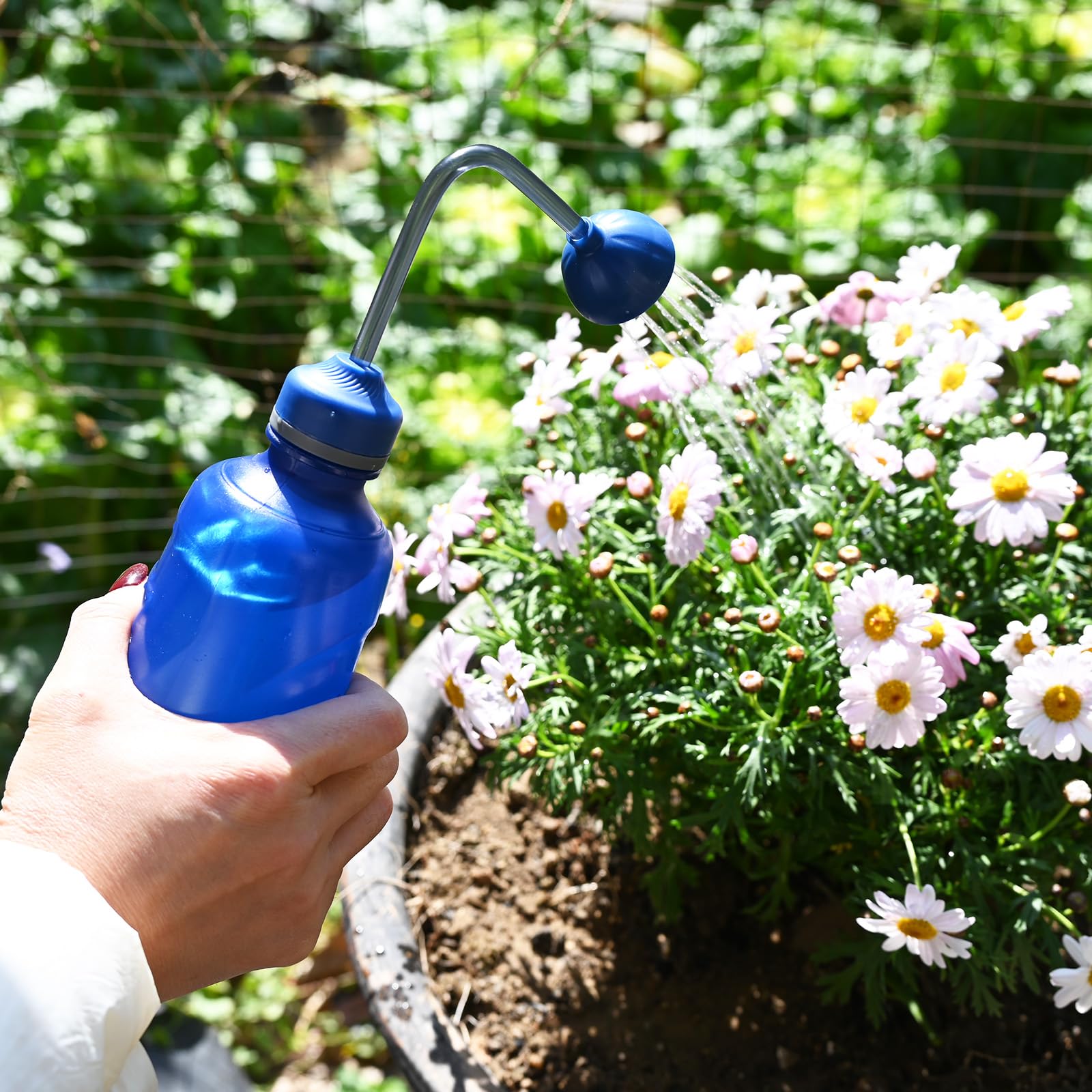 JUSUFU blue watering can with translucent water level indicator