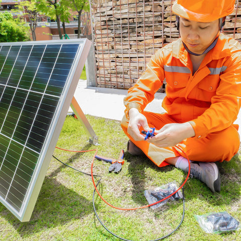 JUYLTOOL IP67-rated solar connectors support durable outdoor installations.