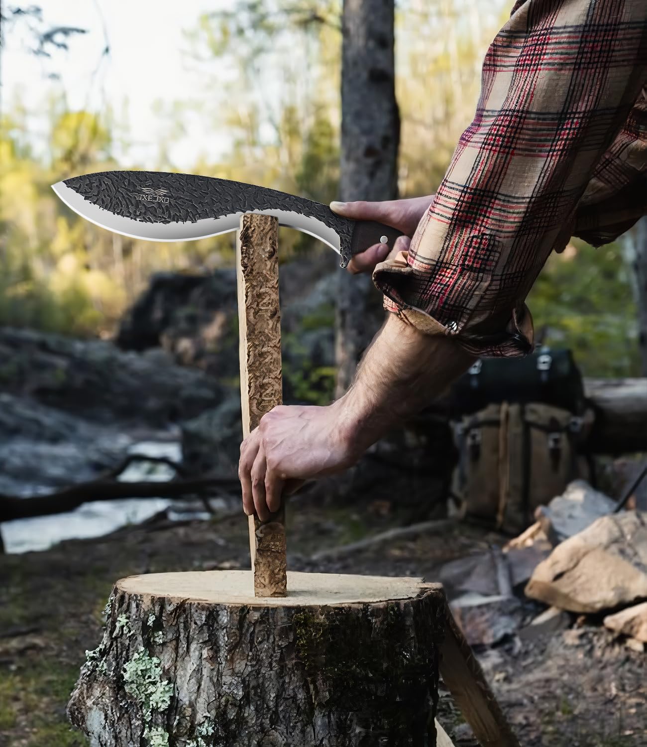 JXE JXO machete suited for bushcraft and outdoor use on trails.
