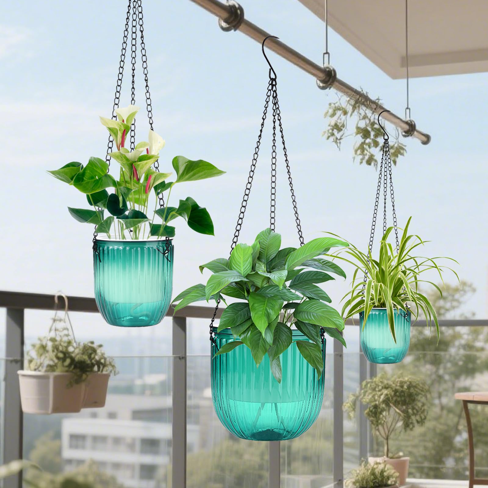 JxyHauteresce double-layer planter with inner pot and wick system.