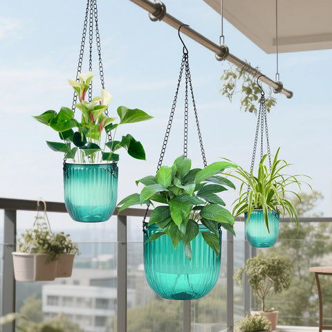 JxyHauteresce double-layer planter with inner pot and wick system.