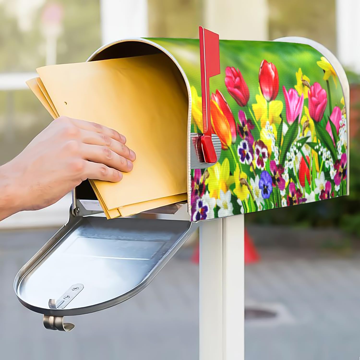 JYKCUL durable outdoor mailbox cover for year-round use.