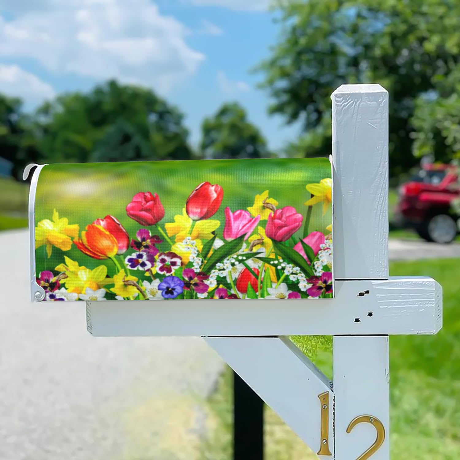 JYKCUL spring tulip mailbox cover enhances curb appeal and visibility.
