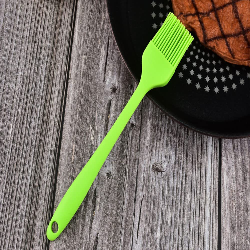 Soft yet sturdy brush for precise glaze spreading
