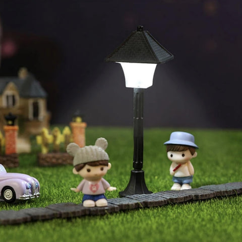 KAEZDD creative micro-scenes with grass tiles for versatile crafts.
