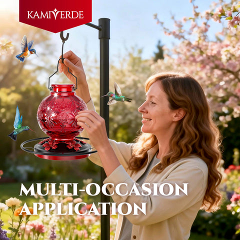 KAMIVERDE decorative red garden feeder blends with garden decor.