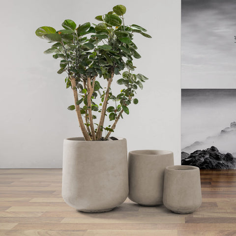 Kante lightweight concrete look, easy to move without sacrificing durability.