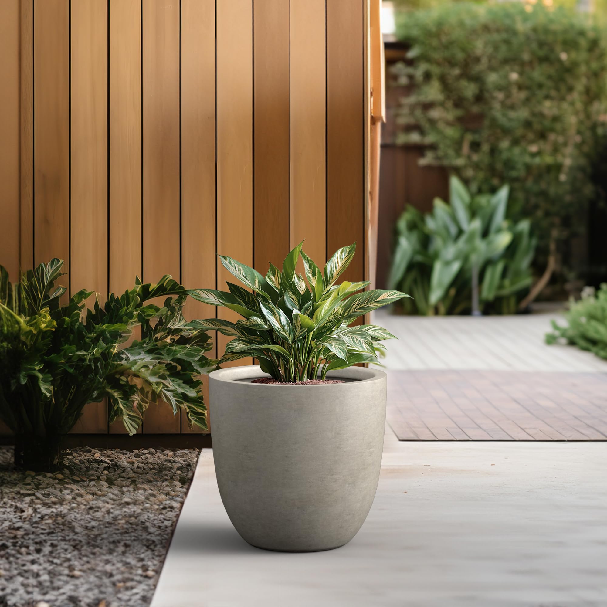 Kante buff planter drainage hole enables flexible watering for plants.