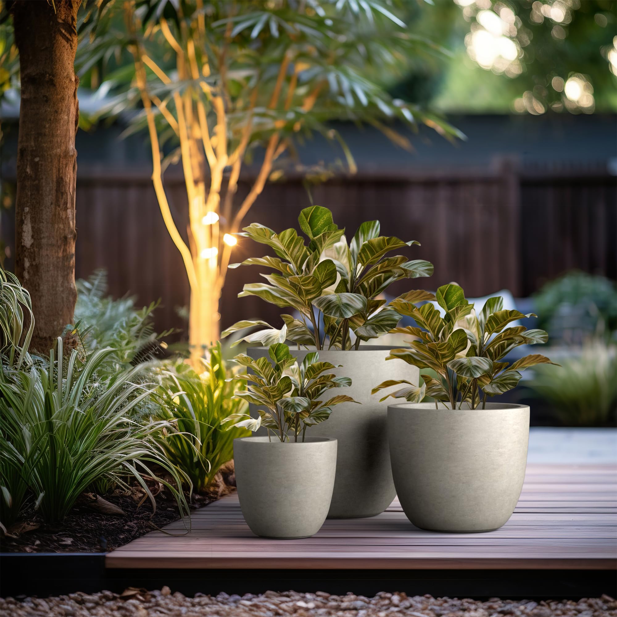 Kante planter texture with visible pores enhances contemporary garden aesthetics.