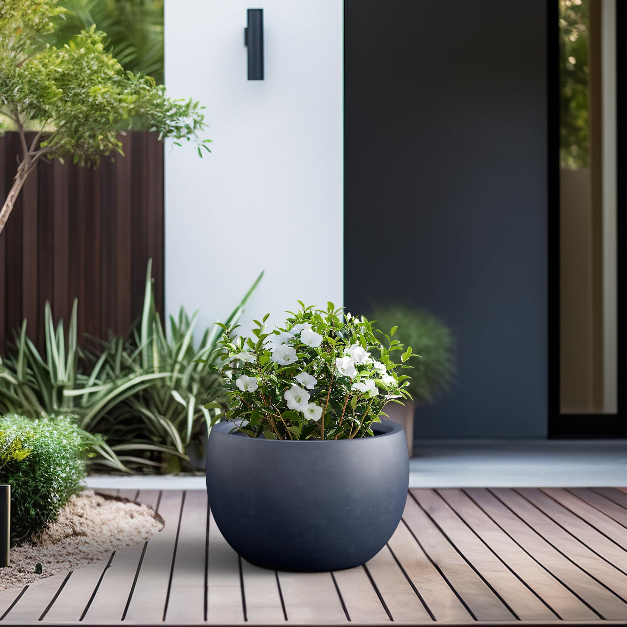 Kante lightweight concrete blend reduces weight while preserving strength.