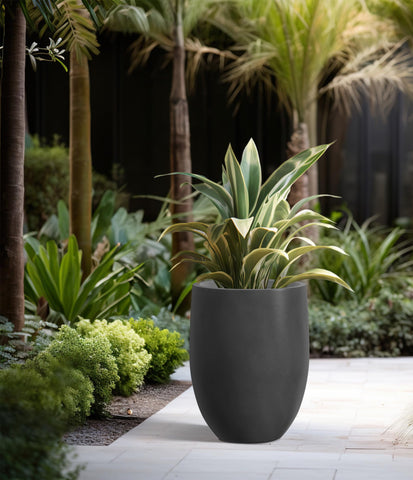 Kante round-taper design adds modern elegance to porches and living spaces.