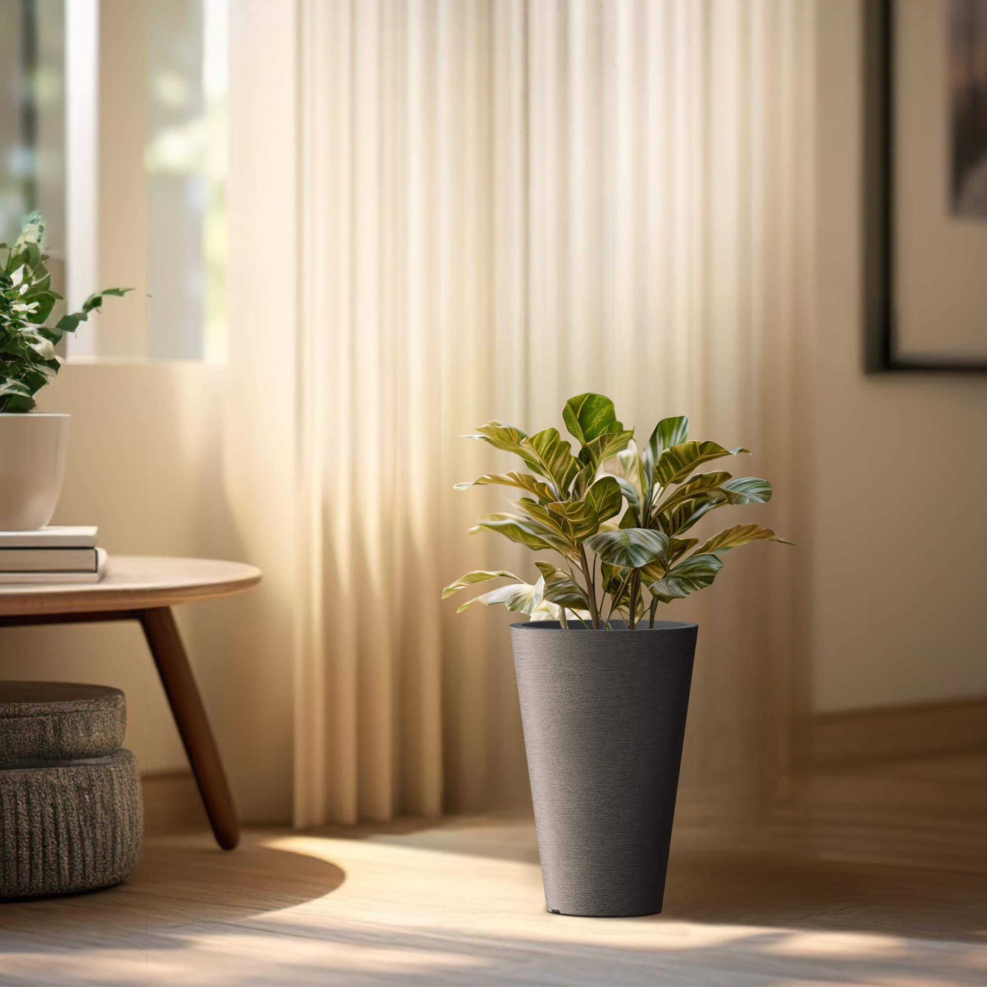 Kante tall round planter inner pot removal handle enables easy maintenance.
