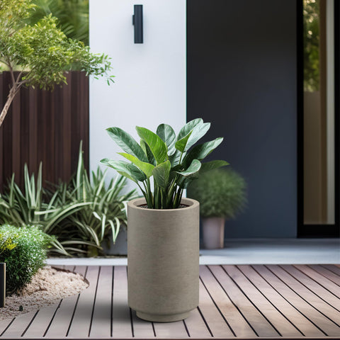 Kante weathered exterior with painted interior adds refined character