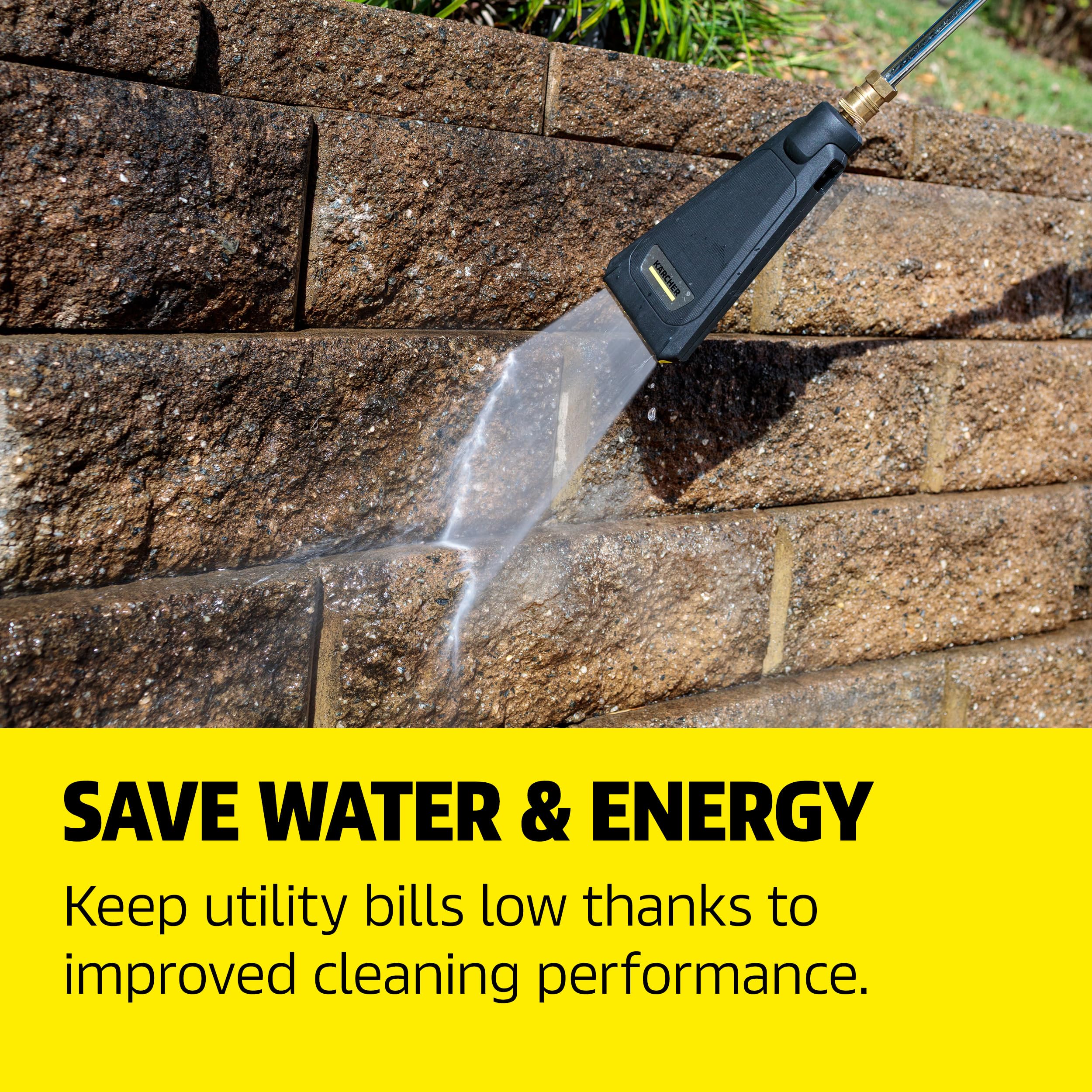 Kärcher eco!Booster wide-flat-spray pattern delivering uniform coverage for faster cleaning.