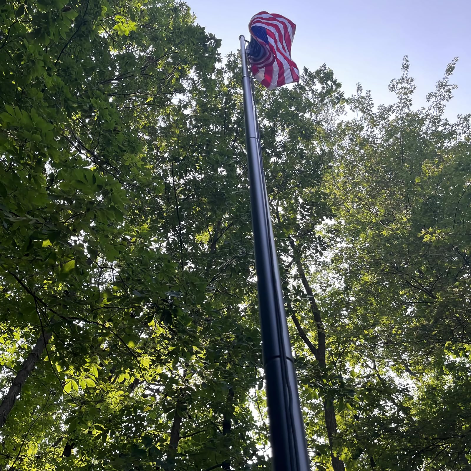 KBLOONG rustproof all-weather flag pole stays sleek near coastlines.