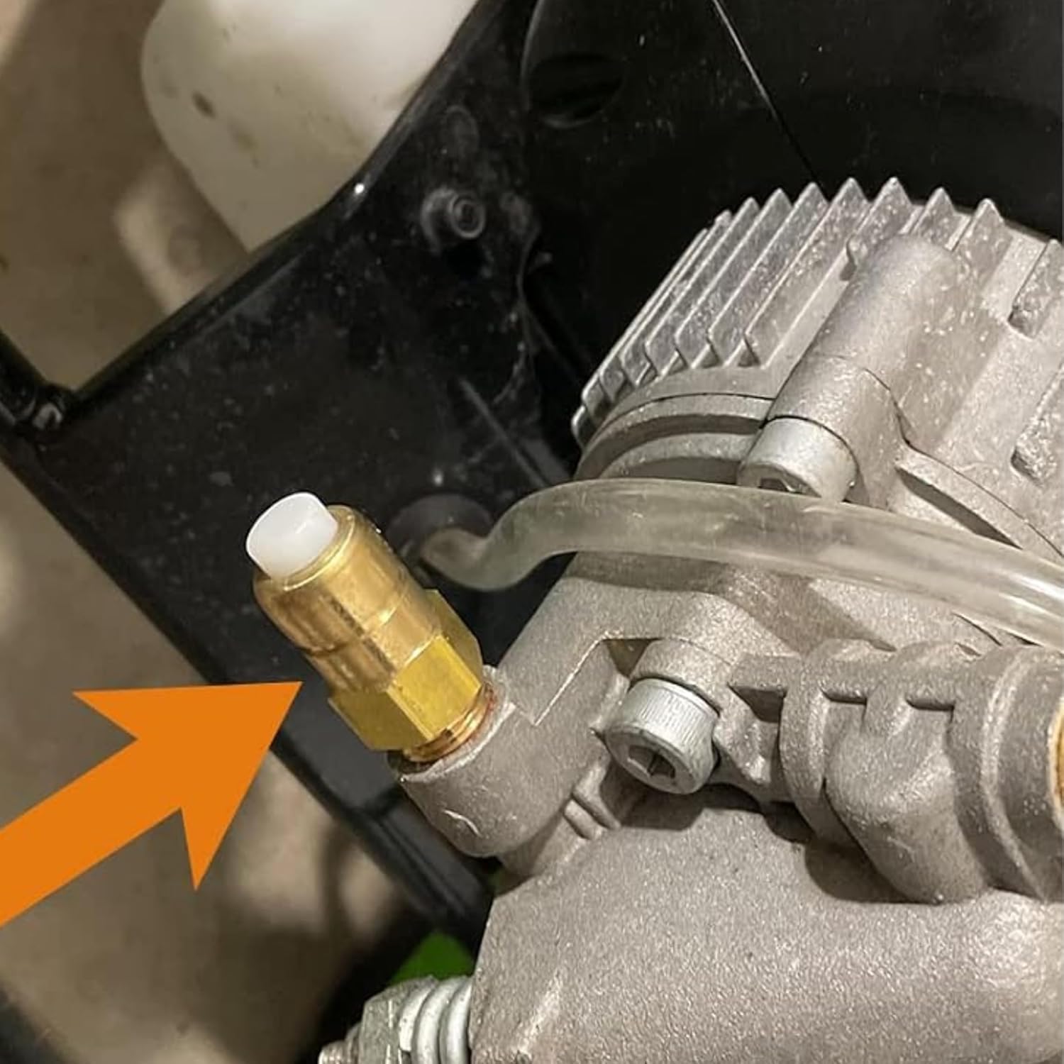KBZ 678169004 installation guide visual to assist safe valve fitting.